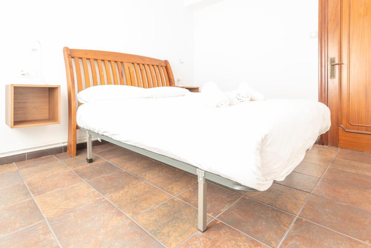 Apartamento Hurle Gijon Bagian luar foto