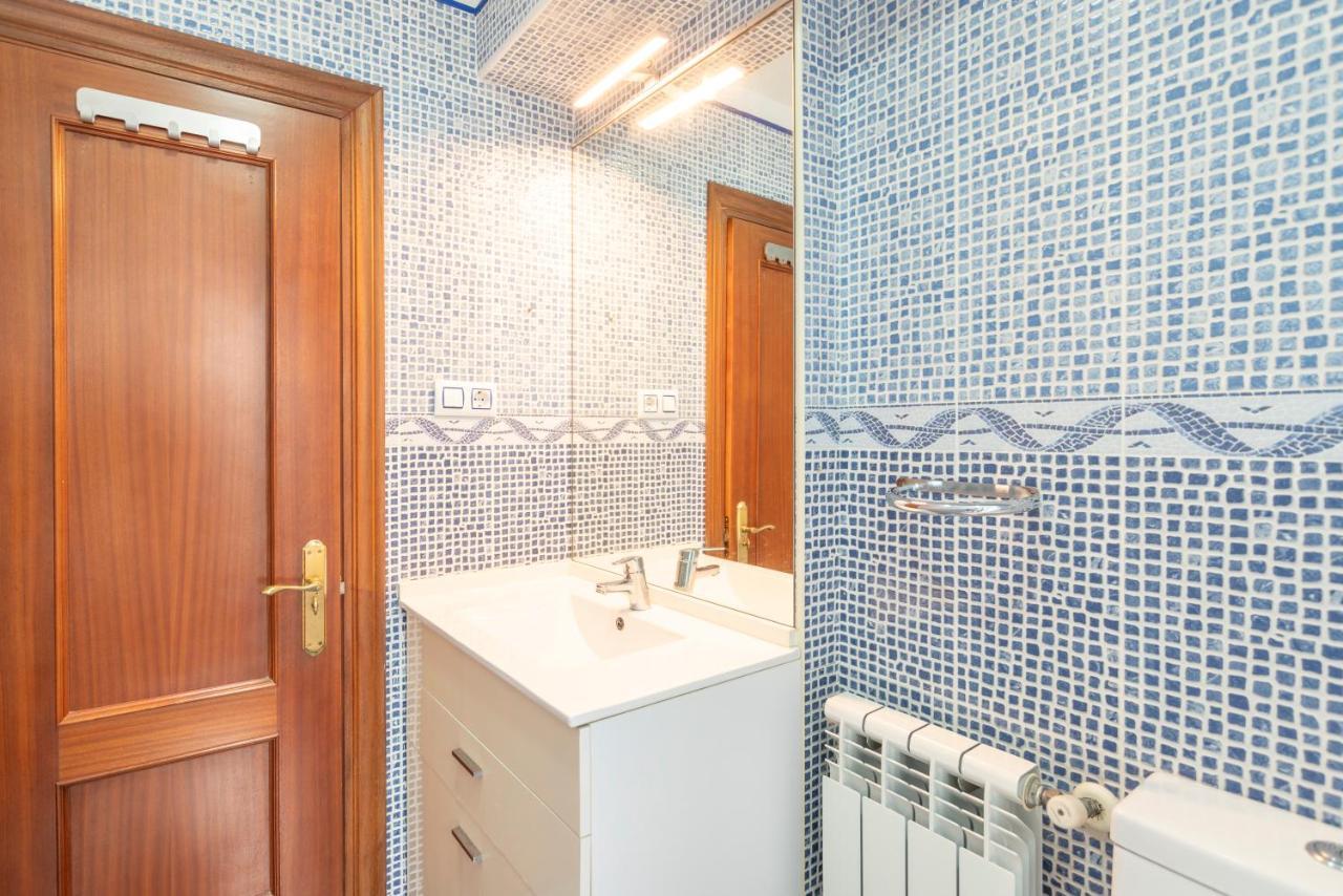Apartamento Hurle Gijon Bagian luar foto